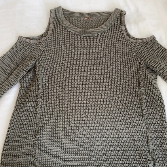 Free People Sweater - Picture 4 of 4